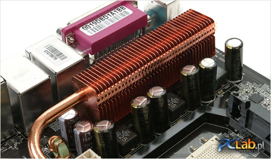MSI K9N SLI Platinum – układ chłodzenia – sekcja zasilania procesora