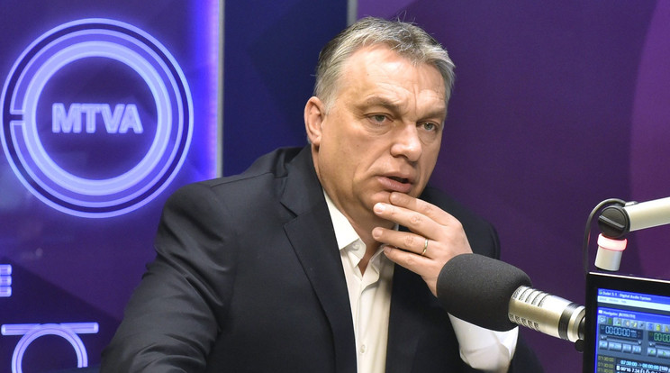 Orbán Viktor miniszterelnök interjút ad a 180 perc című műsorban a Kossuth Rádió stúdiójában 2017. február 24-én.
/Fotó: MTI - Máthé Zoltán