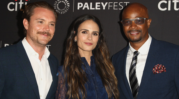 Clayne Crawford, Jordana Brewster és Damon Wayans, a Halálos fegyver-sorozat sztárjai /Fotó: AFP