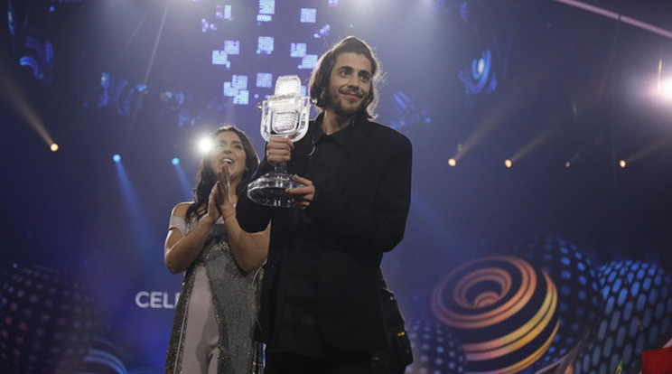 A portugál Salvador Sobral Amar Pelos Dois című dala mindenkit lenyűgözött / Fotó: eurovision tv