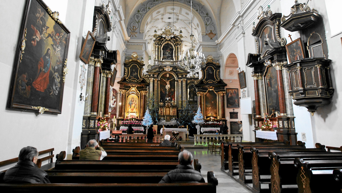 Zmiany demograficzne oraz zmiany w nastawieniu do religii mają w Niemczech wielki wpływ na sytuację Kościoła. Z braku pieniędzy masowo sprzedaje się obiekty sakralne.