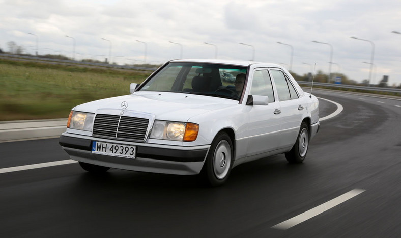 Mercedes W124 200D - spowalniacz czasoprzestrzeni