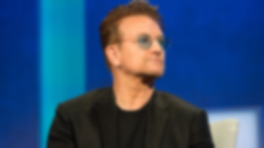 Bono został... "kobietą roku" magazynu "Glamour". Jak na to zareagował?