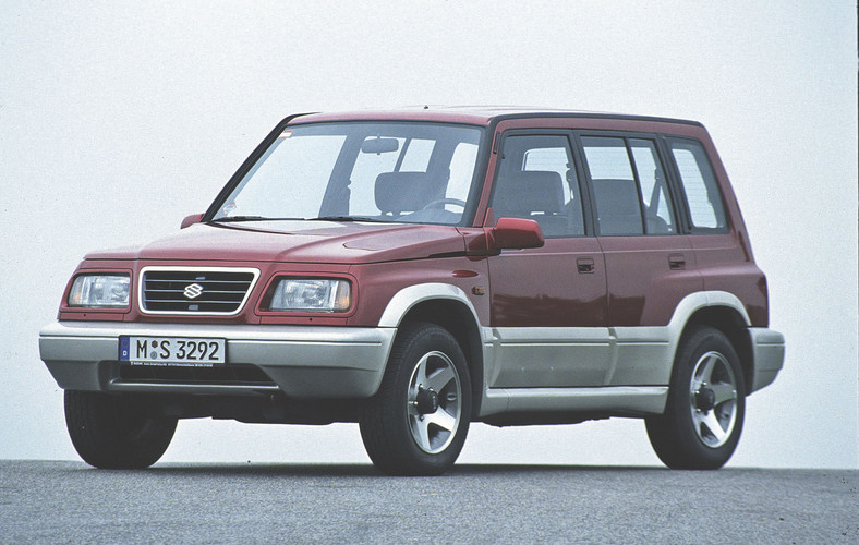 Suzuki Vitara Long V6 (1995–98)