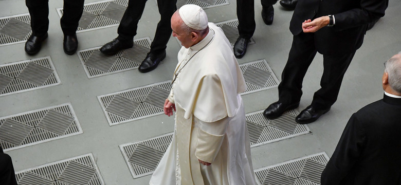 Zniesienie tajemnicy papieskiej to ważny gest, ale nie decyzja historyczna [KOMENTARZ]