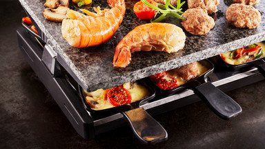 Grille raclette z małymi patelenkami umożliwią grillowanie jesienią i zimą
