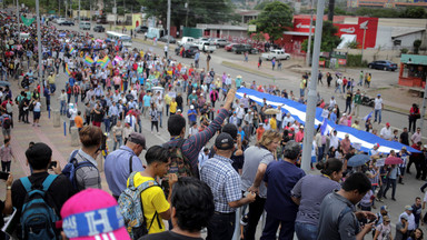 Honduras: tysiące demonstrantów protestuje przeciwko prezydentowi Juanowi Orlando Hernandezowi