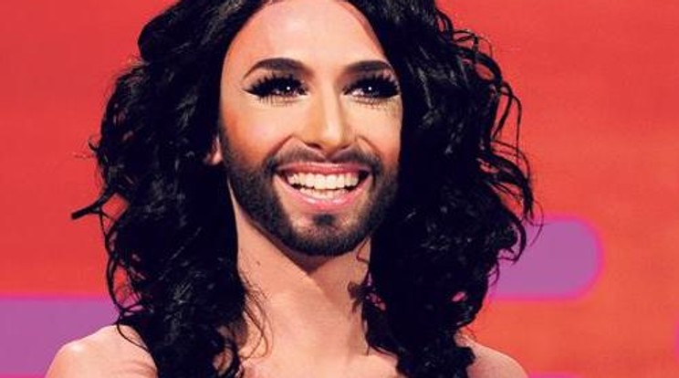 Rendőrök vigyáznak Conchita szüleire