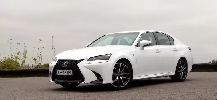 Lexus GS 200t F Sport - krzykliwa limuzyna