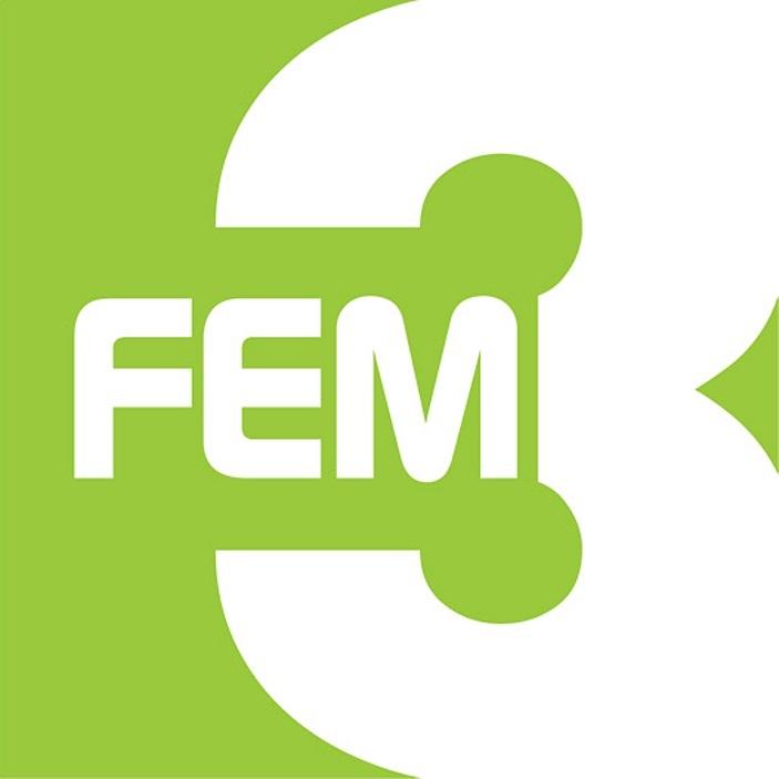 Megmtutatta a legénylakást a FEM3 sztárja (videó)