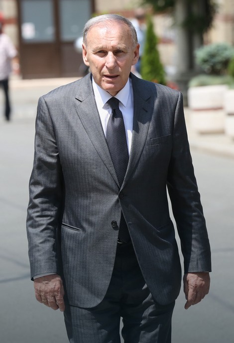 Tata Dragane Džajić: Dragan Džajić