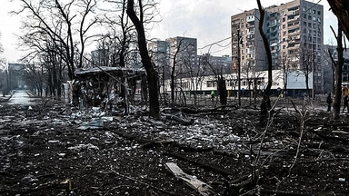 "Płakaliśmy. Nasze miasto przestało istnieć" Podczas walk o Mariupol zginęło co najmniej 8 tys. osób