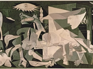 „Guernica” Pabla Picassa (z 1937 r.) znajduje się w Muzeum Narodowym Centrum Sztuki Królowej Zofii w Madrycie.