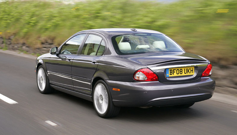 Jaguar Land Rover w 2014 zamknie jeden zakład