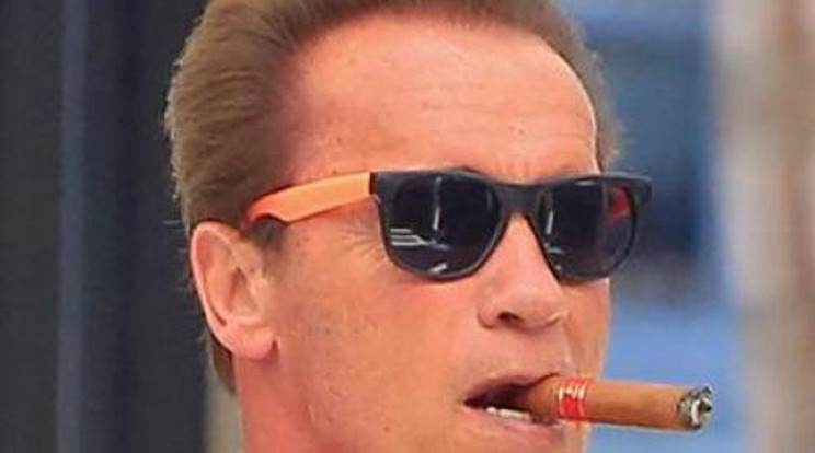 Nem akarja aláírni válási papírjait Schwarzenegger