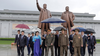 Rosyjska delegacja powitana z honorami w Korei Północnej. Eksperci ostrzegają