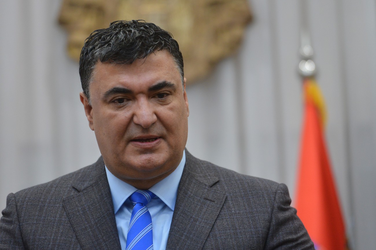 Skupština Srbije izglasala smenu ministra privrede Radeta Baste