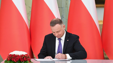 Andrzej Duda podpisał kontrowersyjną ustawę. Przewiduje kary za dezinformację