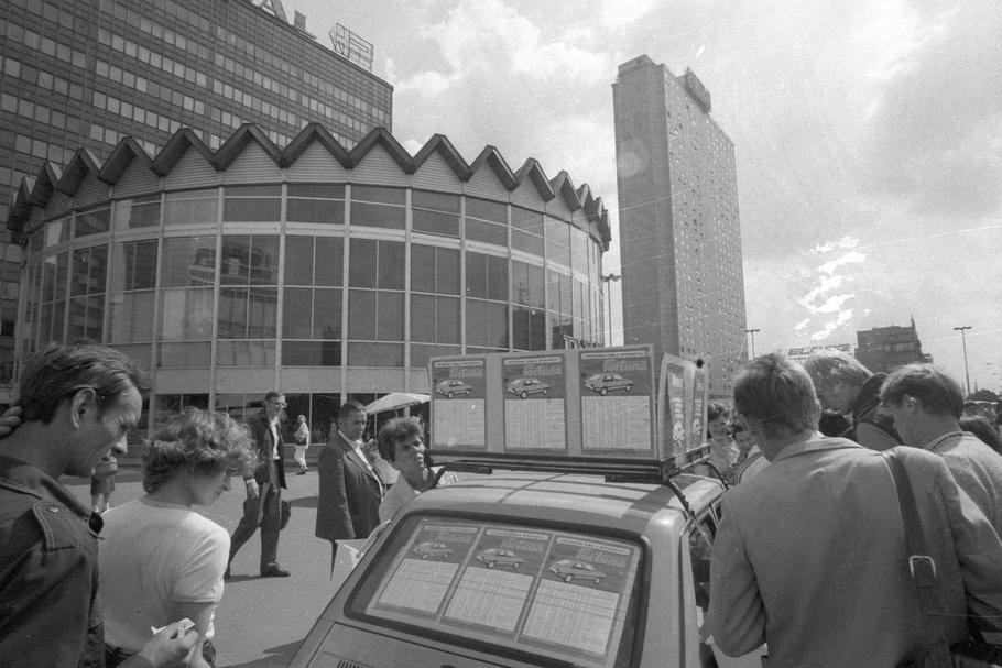 Rotunda PKO w roku 1985