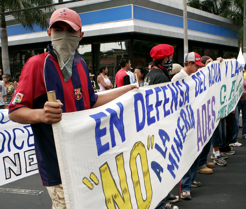 Salwador protesty górników