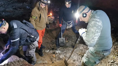 Makabryczne znalezisko w Wilczym Szańcu: szkielety bez dłoni i stóp