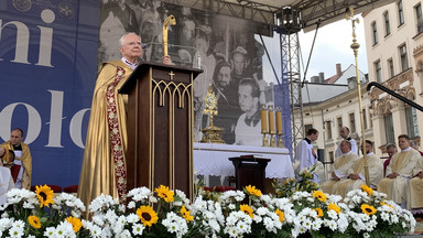 Abp Jędraszewski uderzył w opozycję. "Proponują prawdziwy gest Piłata"