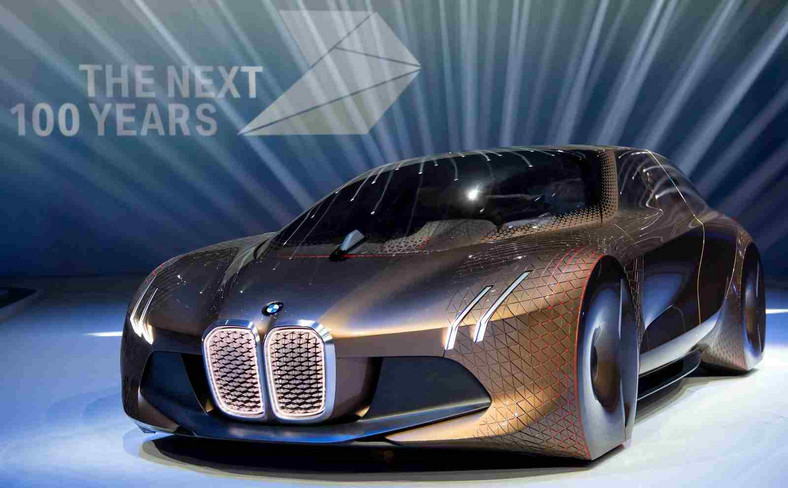BMW Vision Next 100 - model koncepcyjny samochodu przyszłości według BMW, EPA/SVEN HOPPE Dostawca: PAP/EPA.