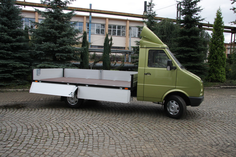 Pasagon truck widok z boku (1). fot. materiały prasowe producenta DZT Tymińscy