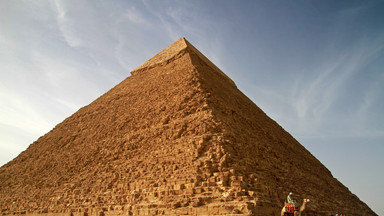 Nastolatek wspiął się na sam szczyt 4500-letniej piramidy