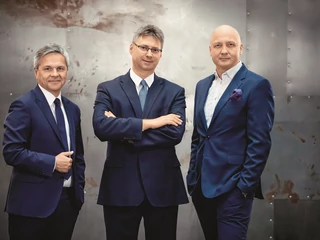 Tomasz Plata (od lewej), Grzegorz Wójcik i Bartosz Wojciechowski pomagali w tworzeniu pierwszych polskich start-upów. Teraz tworzą własny – Autenti – który chce scyfryzować rynek podpisywania dokumentów