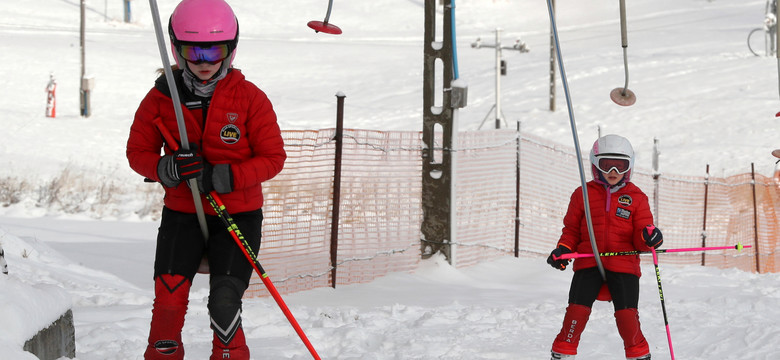 Na Podhalu można już jeździć na nartach. Ruszył pierwszy wyciąg