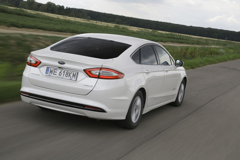 Modny i ekonomiczny - Ford Mondeo 2.0 Hybrid