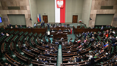 Ważne wydarzenia dziś w Sejmie. Posłowie zajmą się budżetem i aferą wizową
