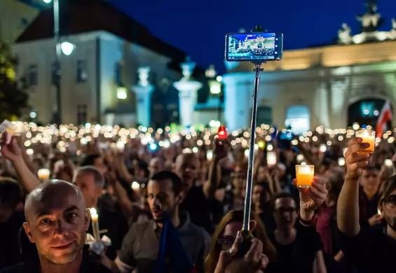 Tysiące młodych Polaków pokazało, że los kraju nie jest im obojętny. "Będziesz siedział!"