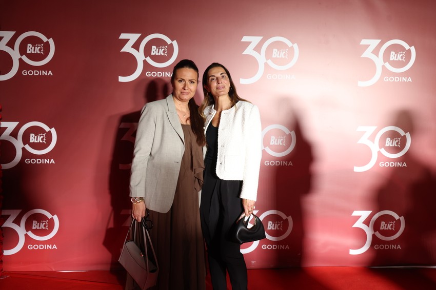 Bojana Mlađenović, glavna i odgovorna urednica informativnog programa RTS i Manja Grčić, direktorka RTS