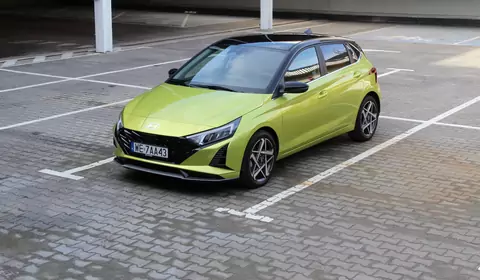 Miejski Hyundai i20 chce być przebojowy. Co skrywa pod sportową stylizacją?