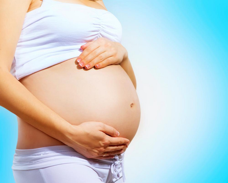 Czym grozi opryszczka w ciąży?