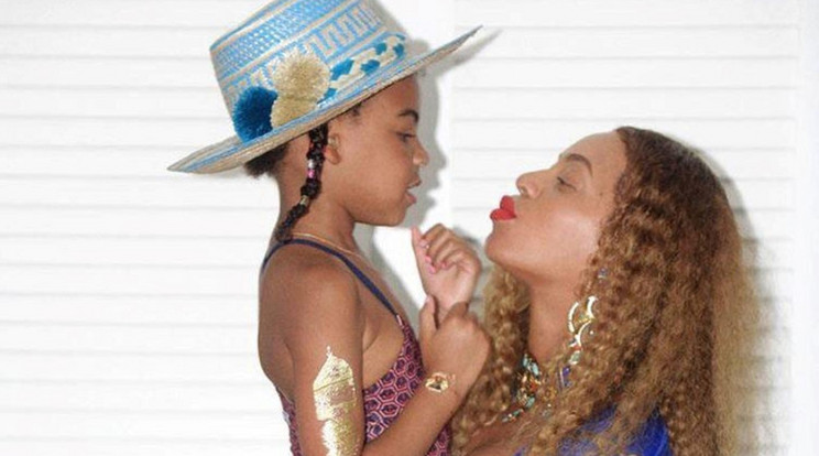 Beyonce és kislánya Blue Ivy /Fotó: Northfoto