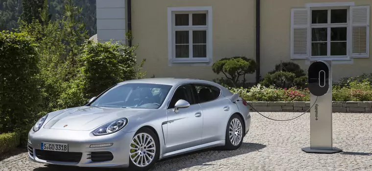 Porsche Panamera – delikatny lifting i zmienione silniki