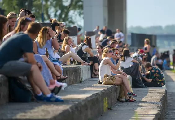 Dlaczego tak bardzo nie lubimy innych narodów i co wspólnego ma z tym alkohol?