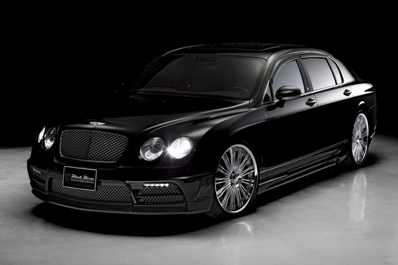 Bentley Continental Flying Spur czarny bizon