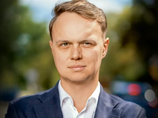 Marcin Zieliński, prezes zarządu i główny ekonomista Forum Obywatelskiego Rozwoju. Autor analiz na temat transformacji gospodarczej w Polsce, roli własności prywatnej w gospodarce, ekonomicznej analizy regulacji, rynku finansowego i sektora bankowego. Absolwent Wydziału Prawa, Administracji i Ekonomii Uniwersytetu Wrocławskiego.