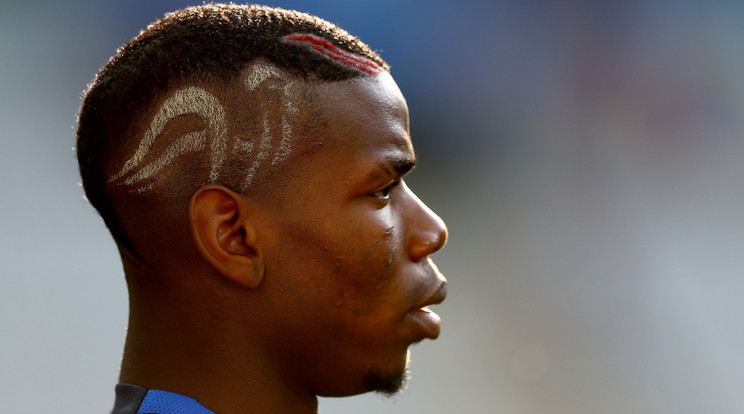 Paul Pogba az egy héttel ezelőtt készített, gall kakasos hajfestését cserélte le /Fotó: AFP