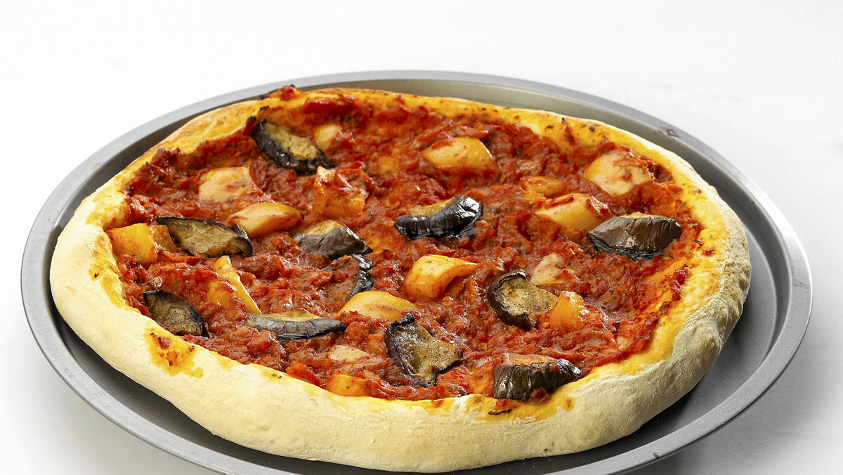 Pizza neapolitańska i sztuka jej wypieku, procesja wielkopiątkowa z Apulii , słynna gonitwa konna Palio di Siena i szczep winogron - to kandydaci, typowani przez Włochów do umieszczenia na liście niematerialnych dóbr dziedzictwa ludzkości UNESCO.
