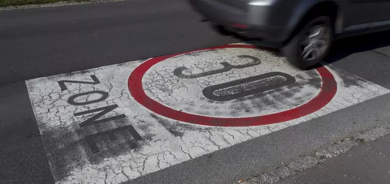 Europejskie miasta chcą ograniczenia prędkości do 30 km/h. Pomysł popierają eksperci