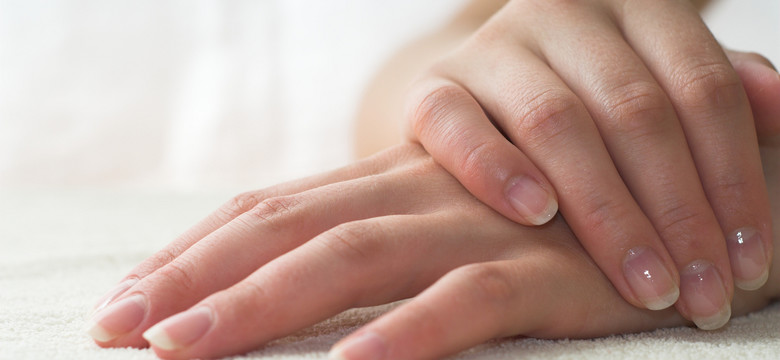Manicure biologiczny, czyli pielęgnacja i upiększanie w jednym. Idealny zabieg dla delikatnych i słabych paznokci