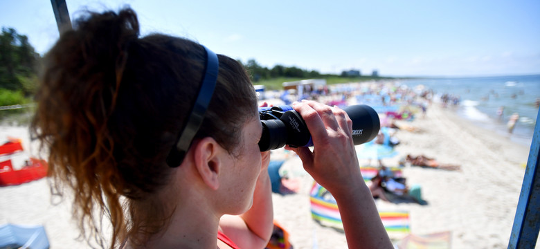 Grzechy, które na plaży są śmiertelne. Ruszył sezon na "kolejne wpisy do statystyki topielców"