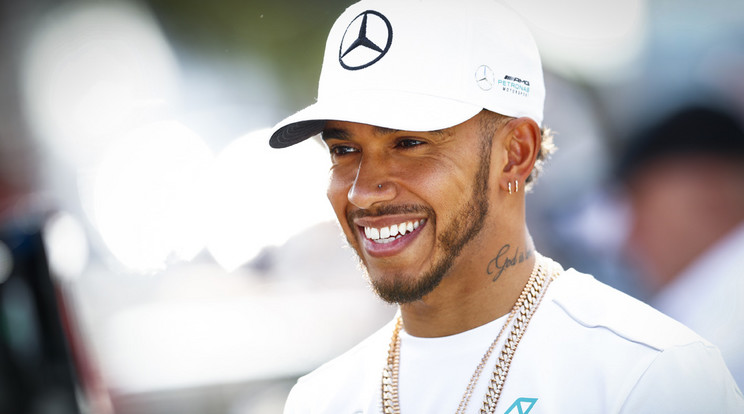 Lewis Hamilton okkal lehet boldog, remekelt, mindkét pénteki szabadedzést megnyerte / Fotó: AFP