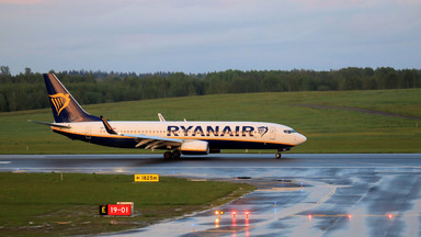 Zatrzymanie samolotu Ryanair w Mińsku. Firma wydaje oświadczenie. "To akt piractwa lotniczego"