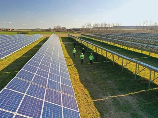 R.Power podpisał ostatnio umowy na budowę ponad 100 farm fotowoltaicznych